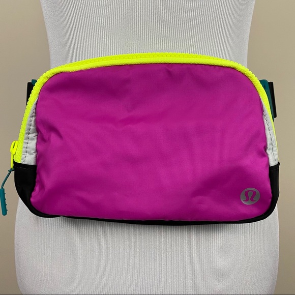 lululemon athletica Bags Nwt Lululemon Neon Everywhere Belt Bag L